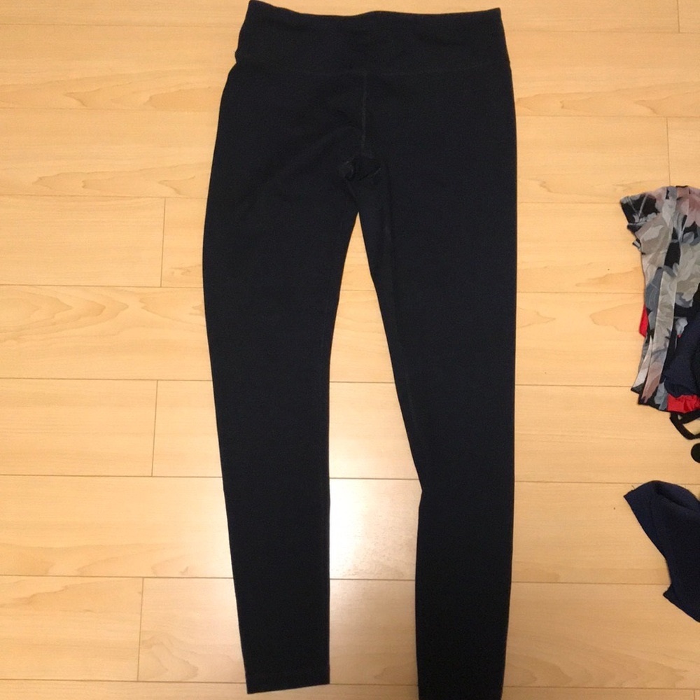 Zella mid rise leggings size Medium